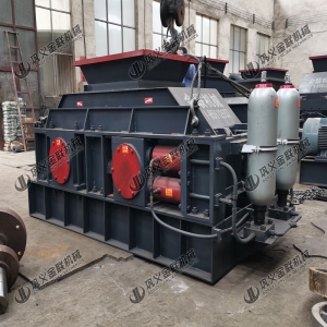 2PGY1000x700型液压对辊破碎机发货图片 