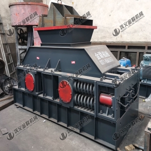 2PGY1200x800大型液压对辊破碎机发货